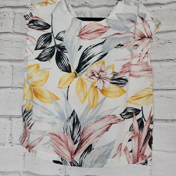 C&C California Women's 100% Linen Button Back Floral Short Sleeve Shirt Medium - Picture 6 of 12